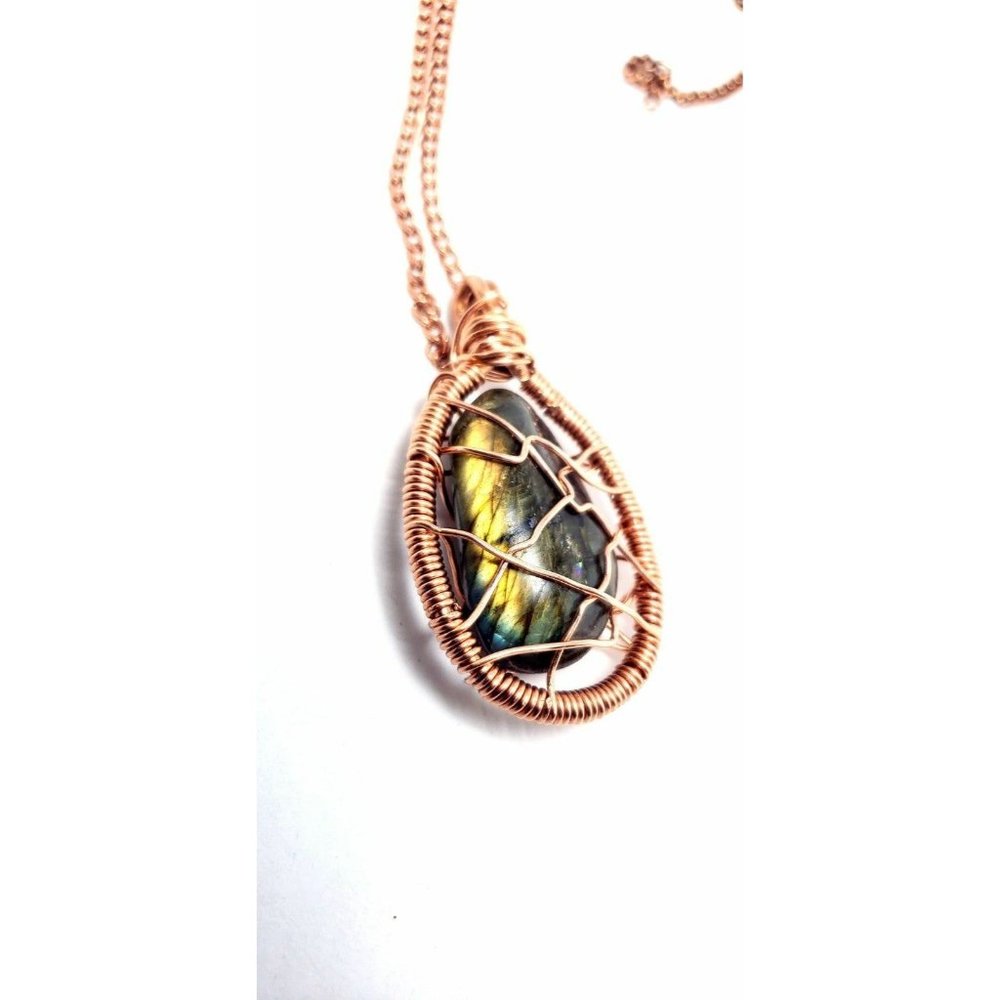 Wire wrapped labradorite crystal necklac - Picture 8 of 11